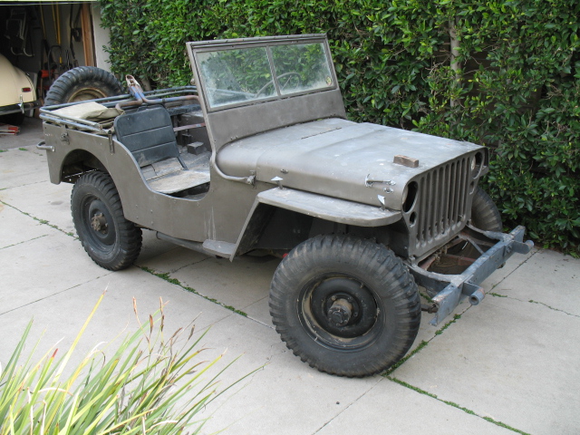 1944 GPW Jeep 240019 right front quarter view