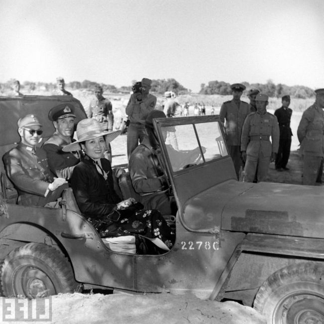 Gen. Chiang &amp; Mme. Chiang In India December 1943