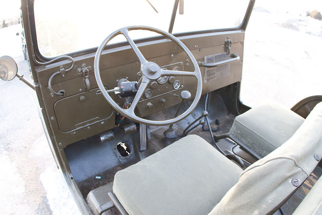 M38A1 driver's controls