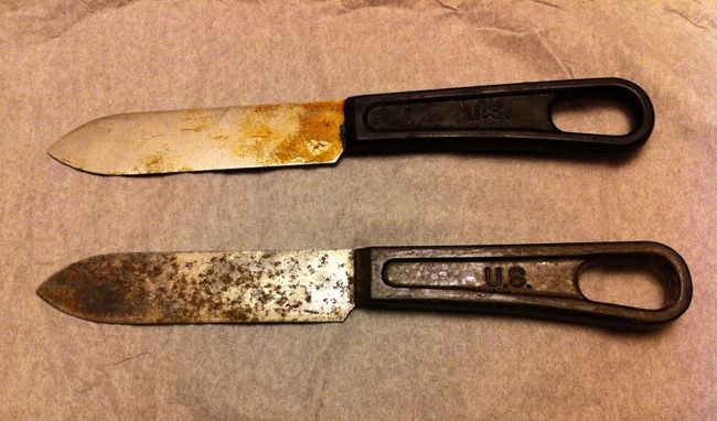 NOS &amp; used mess kit knives with Bakelite handles