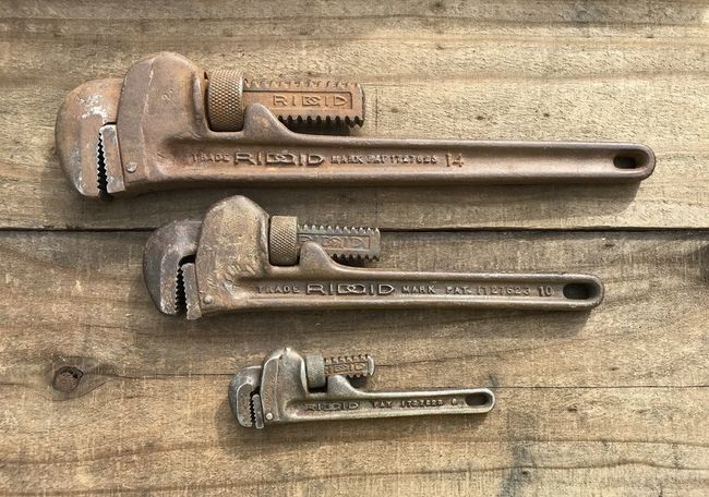 GMTK pipe wrenches to trade