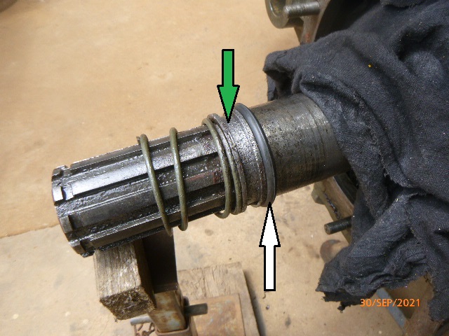 969_Front_outer_axle_spindle_seal_modification_9_2021