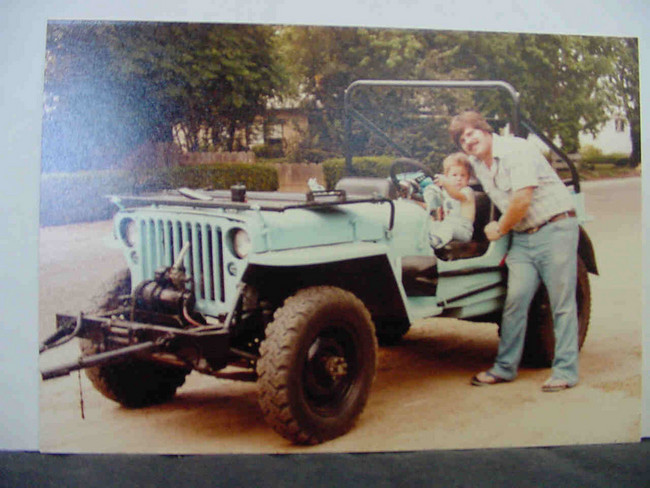 Mark_Drew_and_jeep_in_1983-4_in_Visalia
