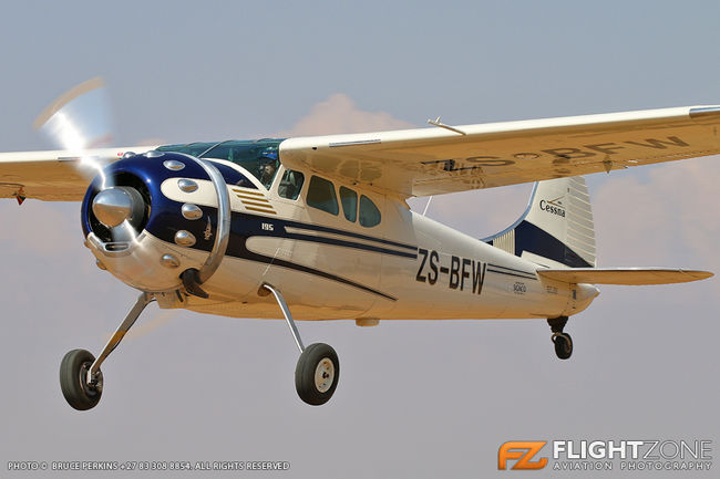 Cessna 195 ZS-BFW Petit Airfield FARA