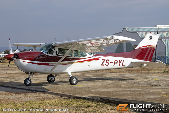 Cessna 172 Diesel Skyhawk ZS-PYL Grand Central Airport FAGC