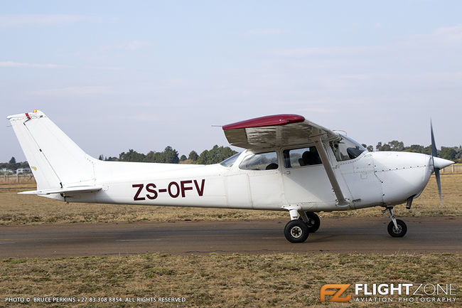 Cessna 172 Skyhawk ZS-OFV Grand Central Airport FAGC