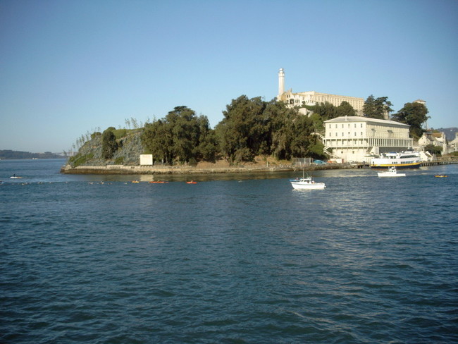 Alcatraz_race_beginning