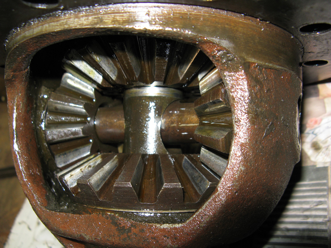 Rear axle excessive bearing end play G503 Military Vehicle Message