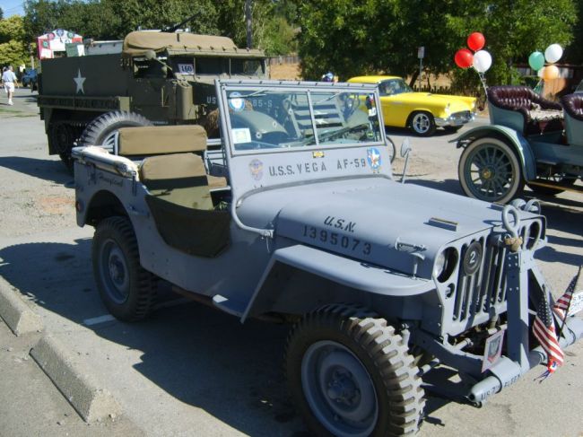 Emmas_5th_B-Day_cotati_parade_2009_019