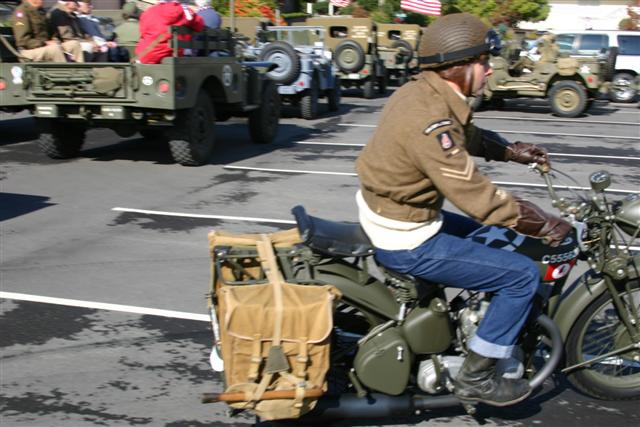 Petaluma_Vet_Parade_035_Small_