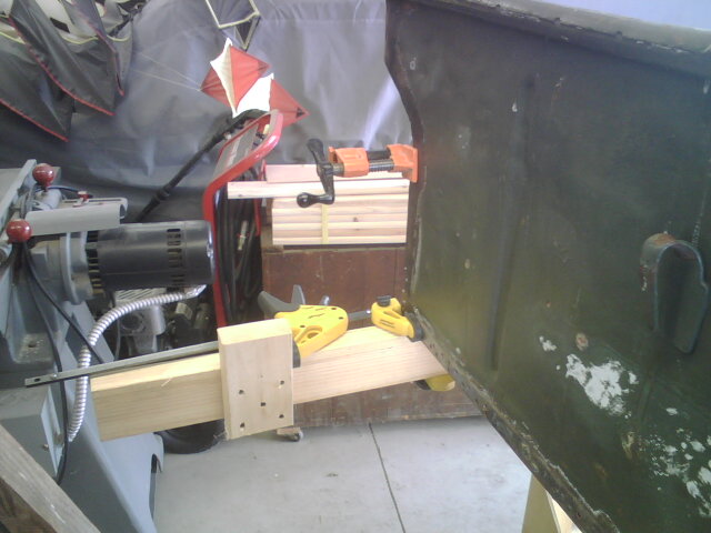 rear_panel_clamp_pulling_fixture_tight_1