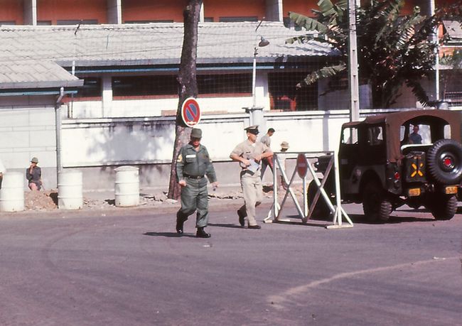 1967_Saigon_M606_-_copia