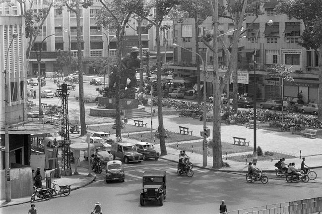 M606 1975 Saigon