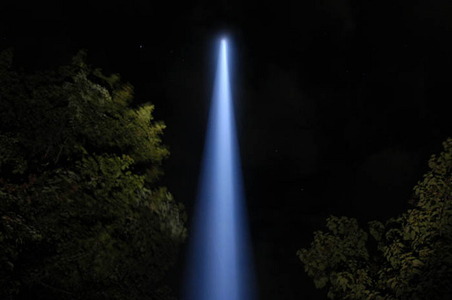 searchlight08_11_06vss3_3