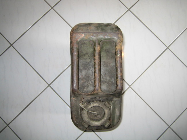 Fuel Can ICC-5 1943 top before
