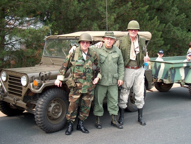 Wayne Robinson and friends - M151A2