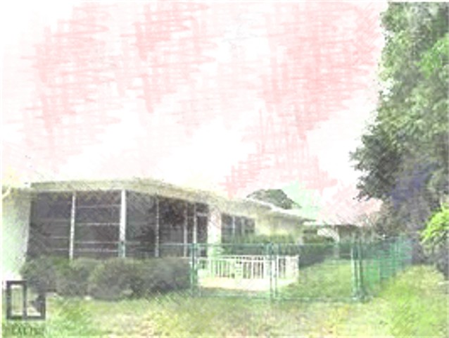 12272196_2pencil