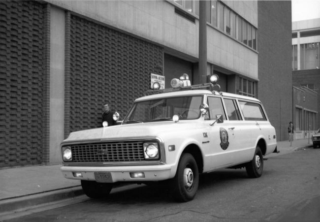 1971_Chev_MPD_Ambulance_1