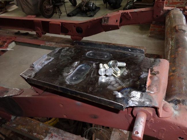 Battery tray