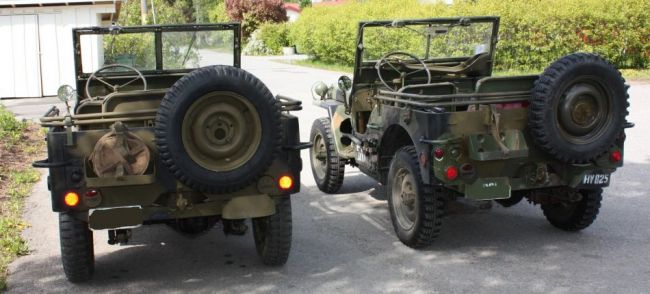 Two_jeeps_from_rear