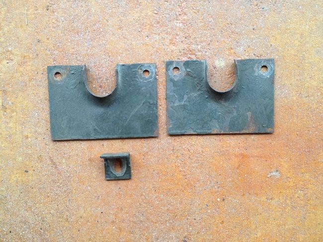 Rear_seat_brackets_front