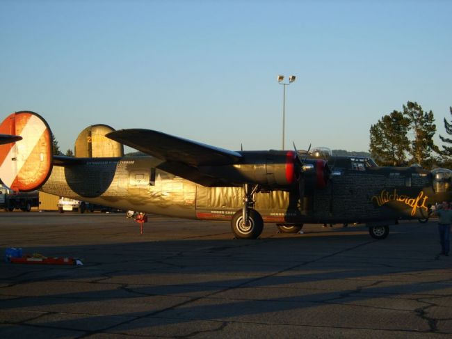 B-17_B-24_B-25_P51_014