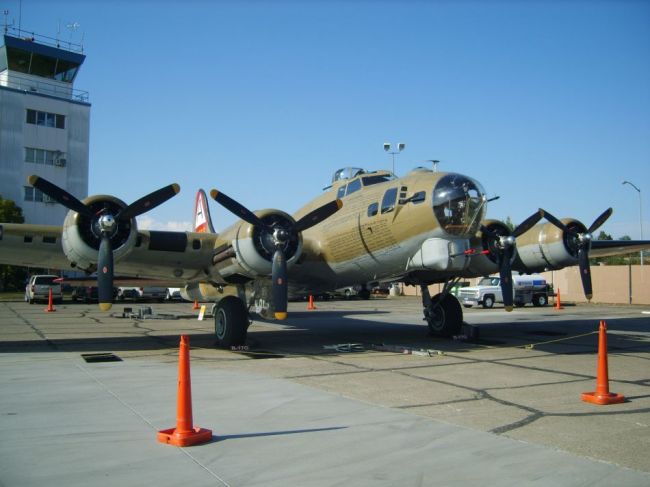 B24-B17_2009_Santa_Rosa_009