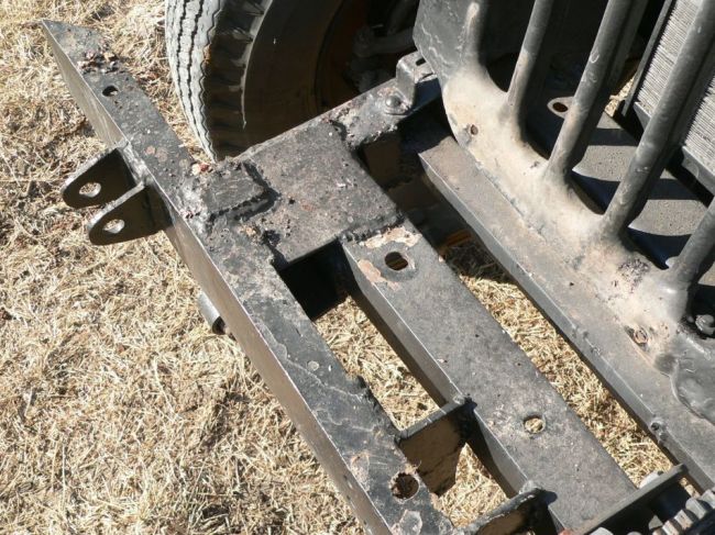 Front bumper and horns