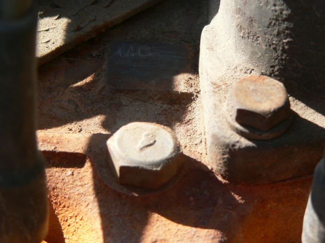F head bolts