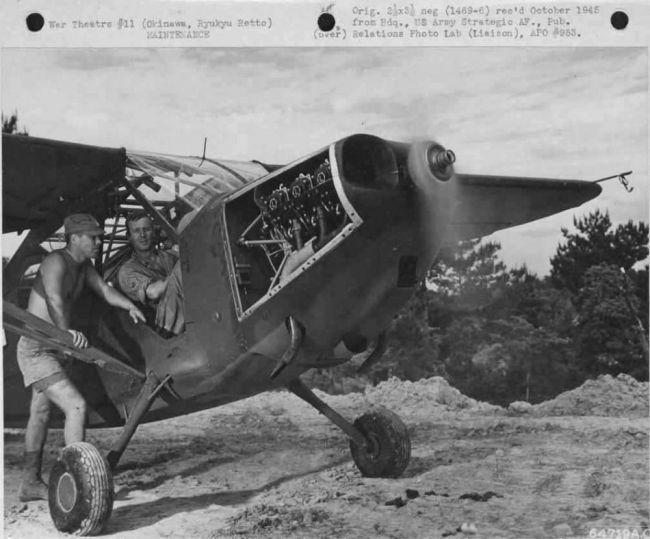 L 5, Okinawa, 1945.