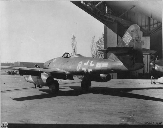 Captured Me 262