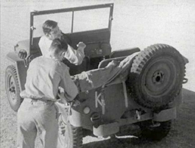 jeep pulls glider