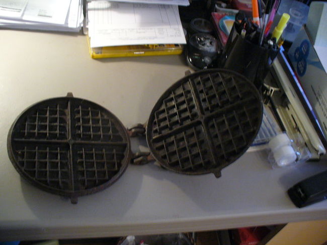 Cast iron Waffle Maker