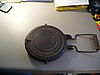 Cast_iron_Waffle_Iron_001.jpg