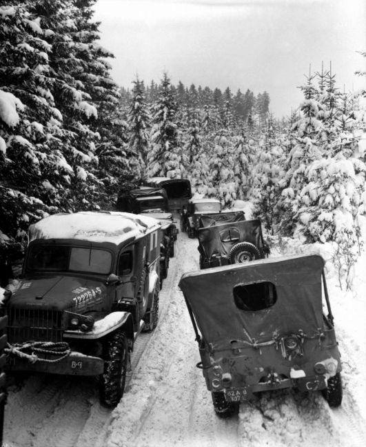 US_87th_ID_vehicles_StVith_Jan1945