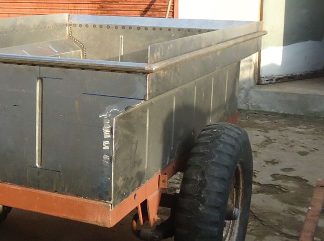 AR 100 Trailer assembly