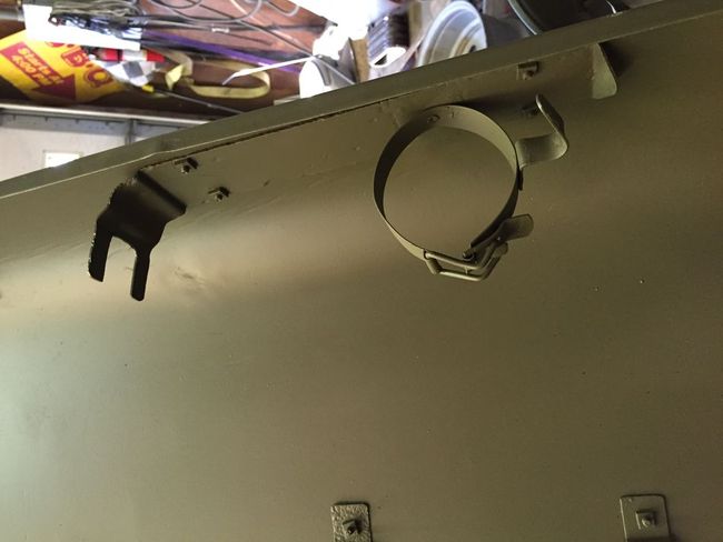 Grease gun bracket