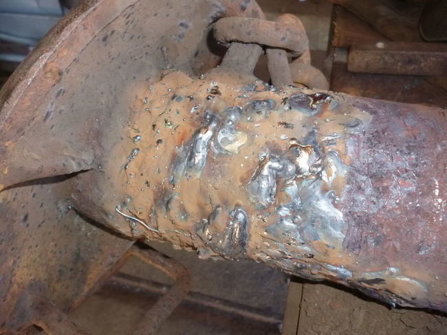 969_Holmes_rusty_outrigger_leg_welded_2_2019