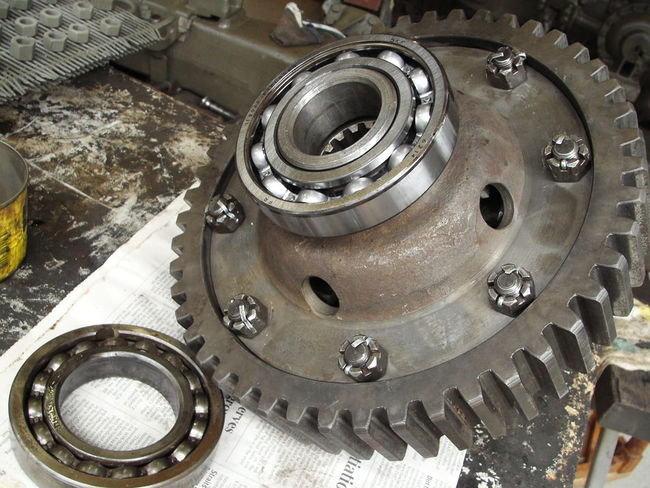 old_and_new_carrier_bearings