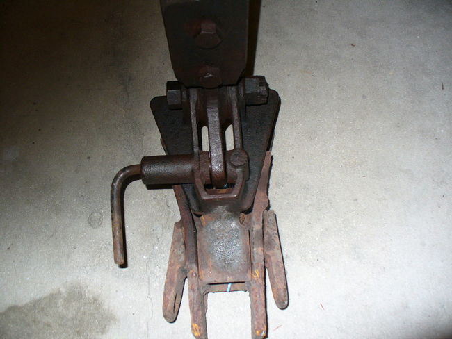 landing leg and hitch