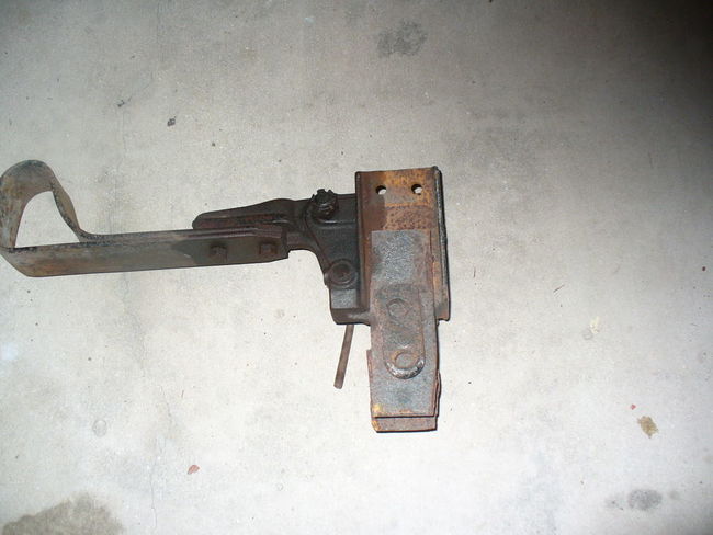 landing leg and hitch