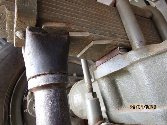 969_Castor_adjustment_plate_fitting_1_2020