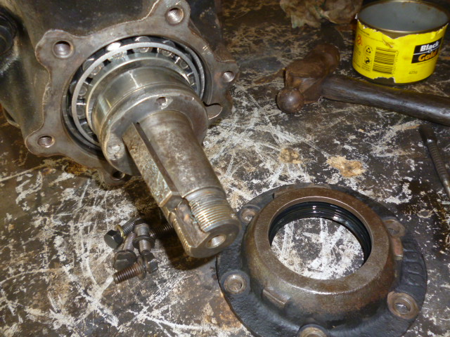969_Front_Diff_pinion_seal_and_seal_surface_