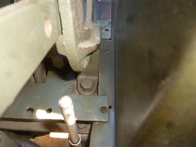 969_Seat_base_to_gear_cluster_problem_a_6_2017