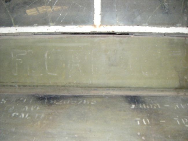 MB233821_46