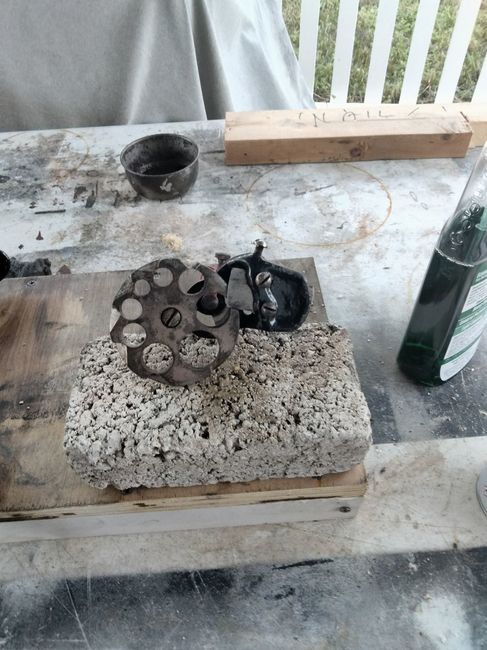 Spoke shave and hollow auger