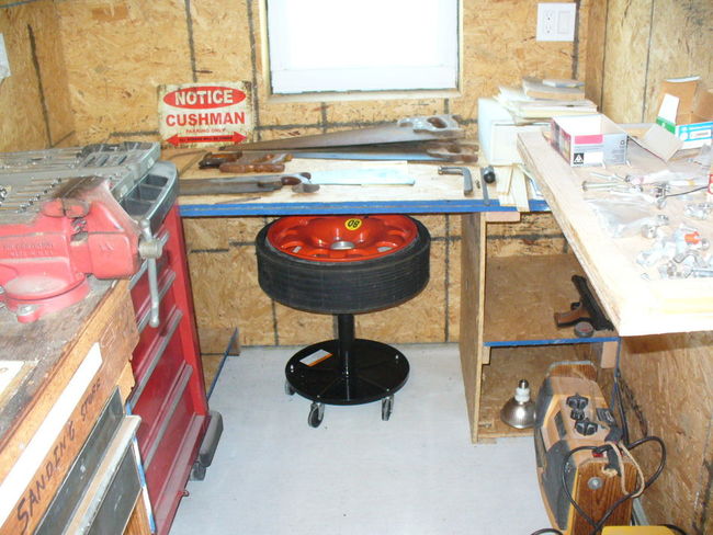 Shop stool