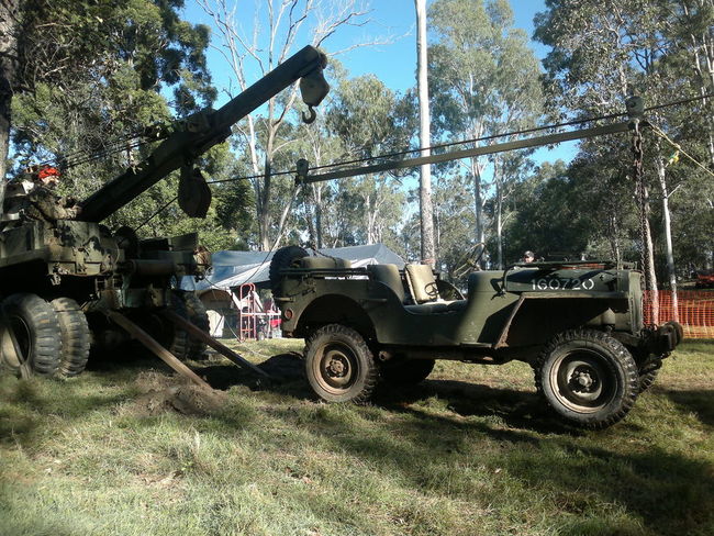 41_Jeep_side_view_ready_to_roll
