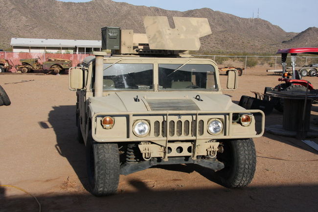 M1025