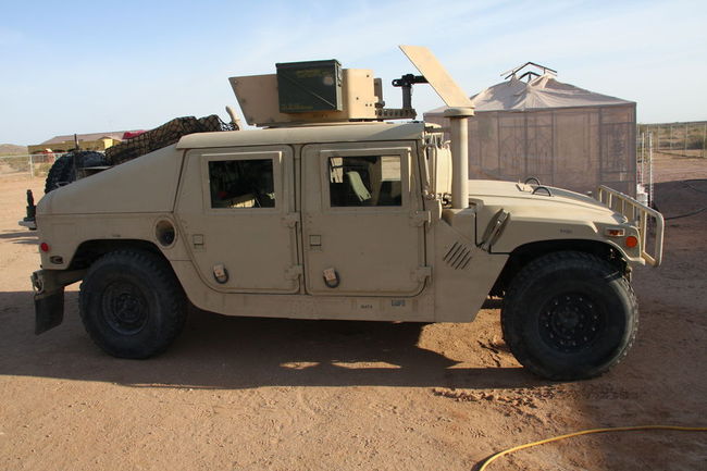 M1025